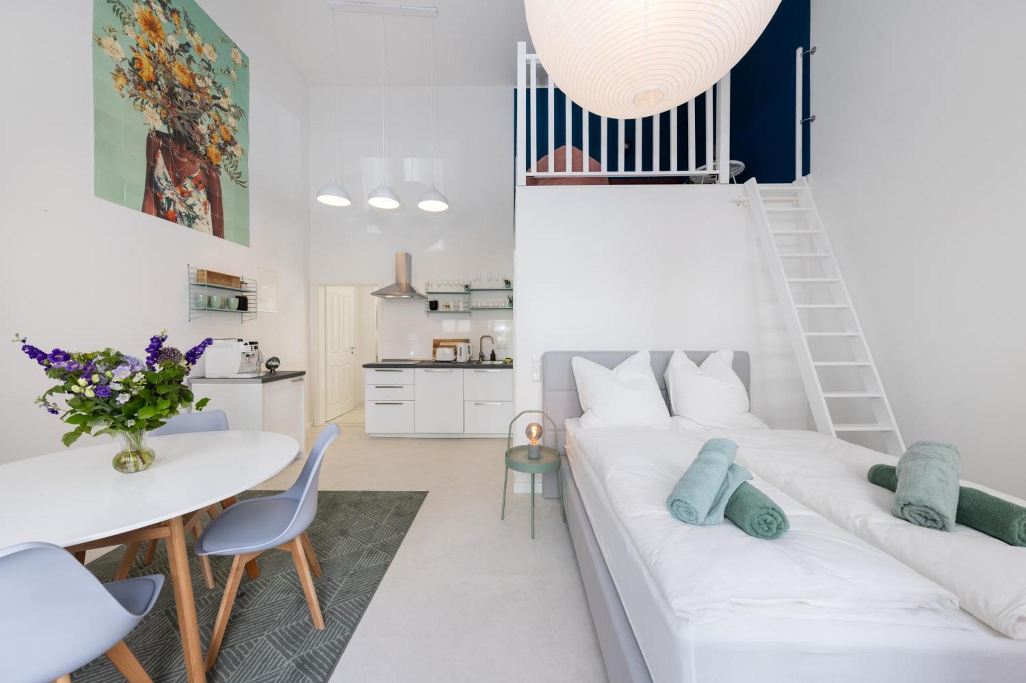 Great 2-Room Loft With 2 Bathrooms And 2 Kitchen Berlin Exterior photo